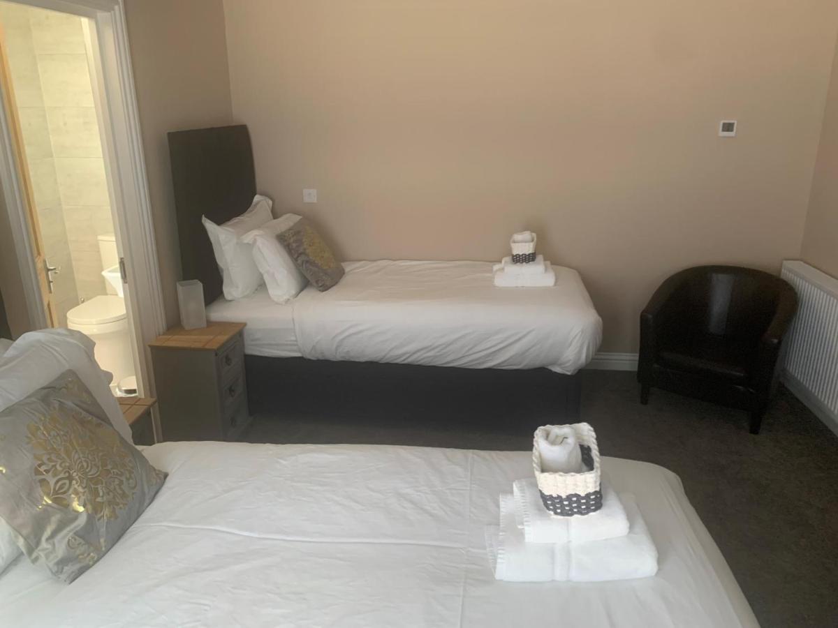 Highfield Coach House Hotel Lymington Bagian luar foto