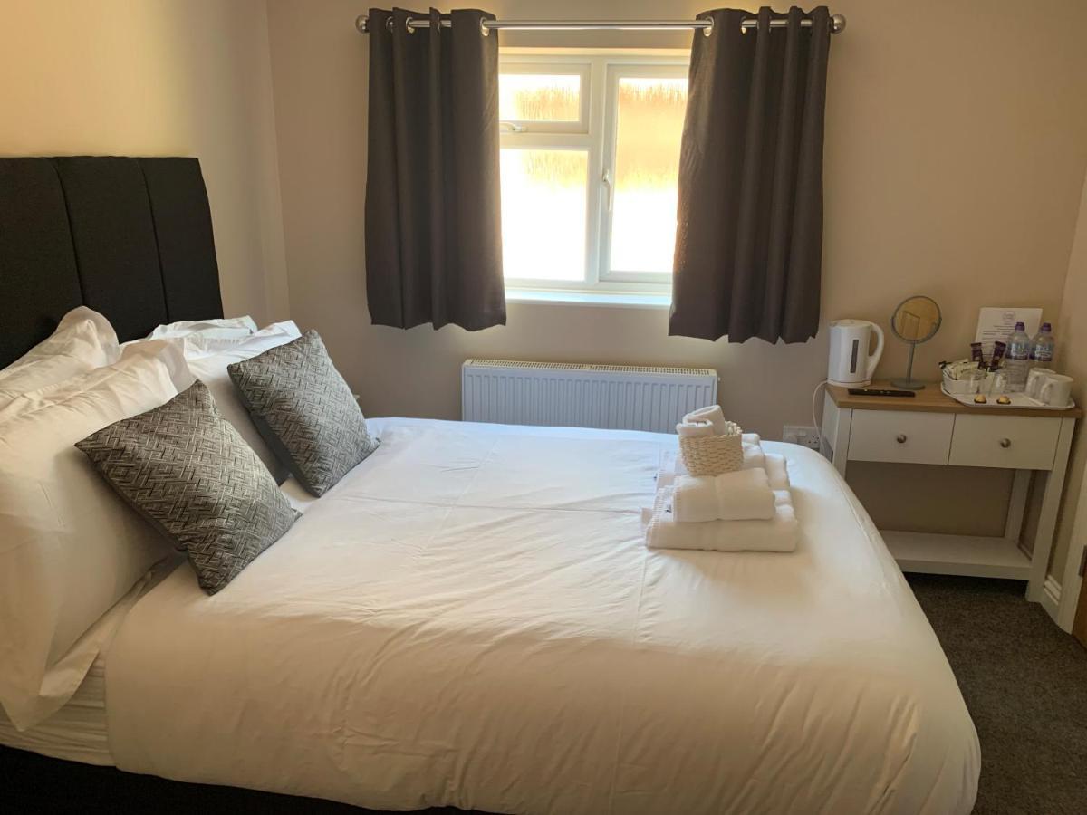 Highfield Coach House Hotel Lymington Bagian luar foto